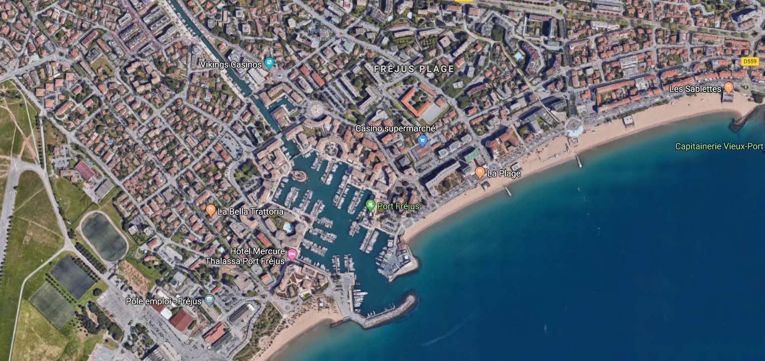 vue satellite Port Fréjus
